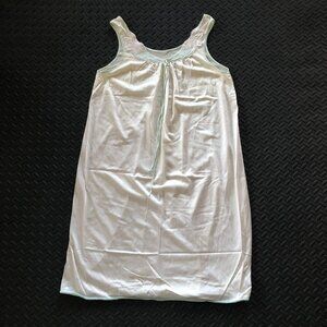 VINTAGE LORRAINE NYLON SLEEVELESS PAJAMA SLEEP DRESS SIZE MEDIUM